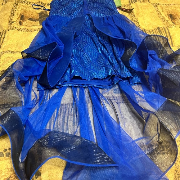 Wedding / Party dress , pictures don’t do it justice ! - Picture 3 of 5